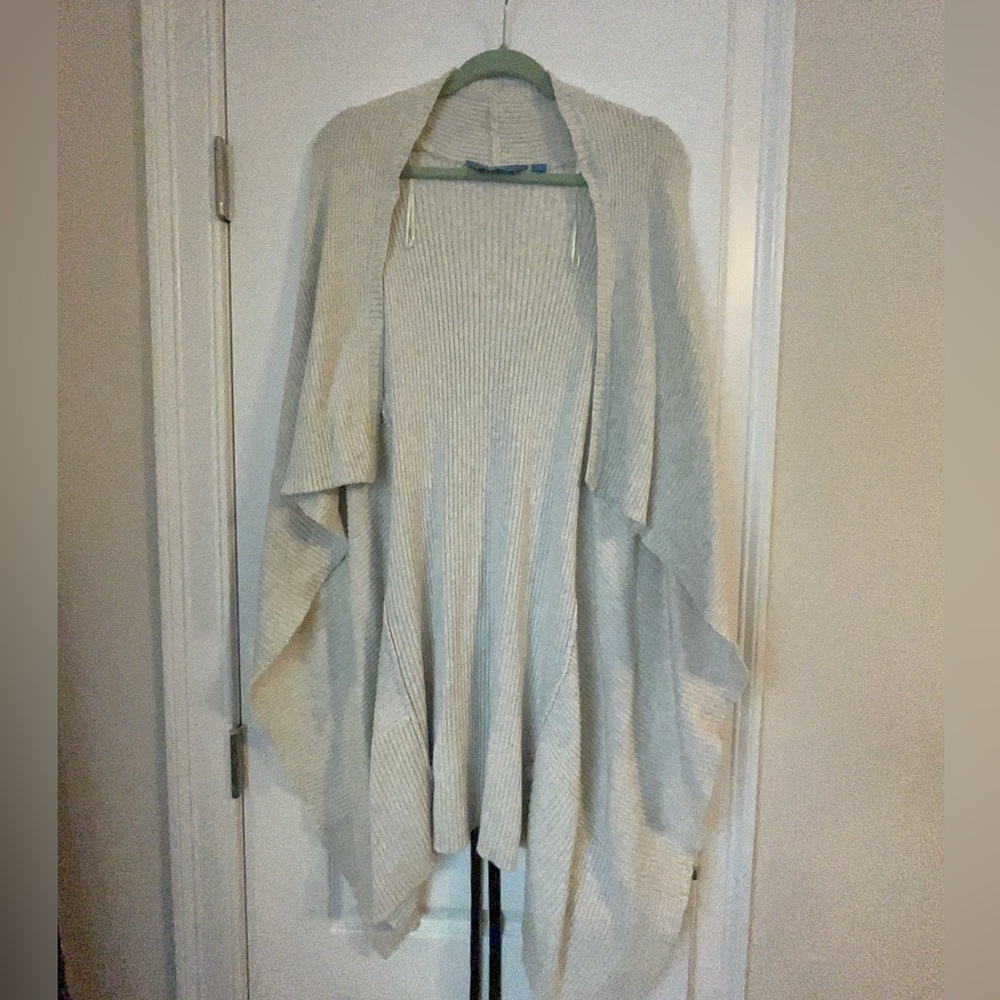 Vera Wang waterfall sweater XS